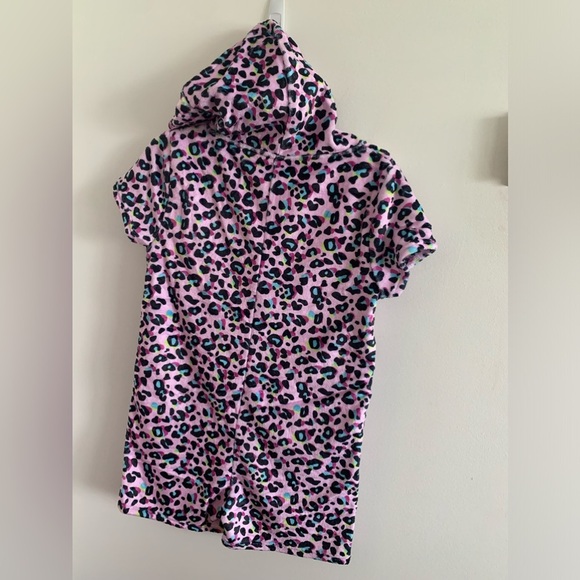 Kids Cozy Pink Leopard Romper/Pajamas Sizes Available: S/M/L - Picture 4 of 12